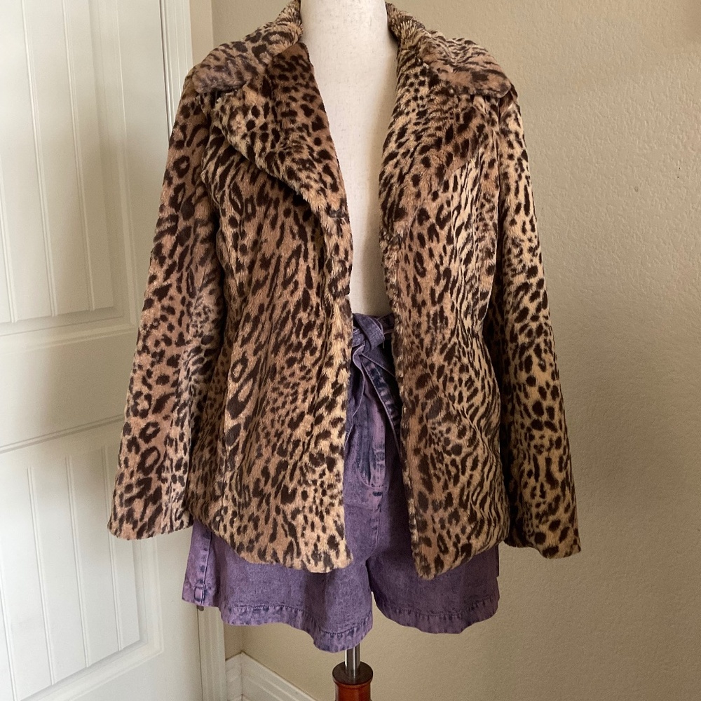 Animal Print/Leopard Jacket size Medium Ellen Tracy